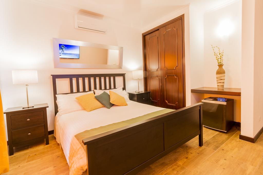 Hôtel Holiday Lagos Chambre photo
