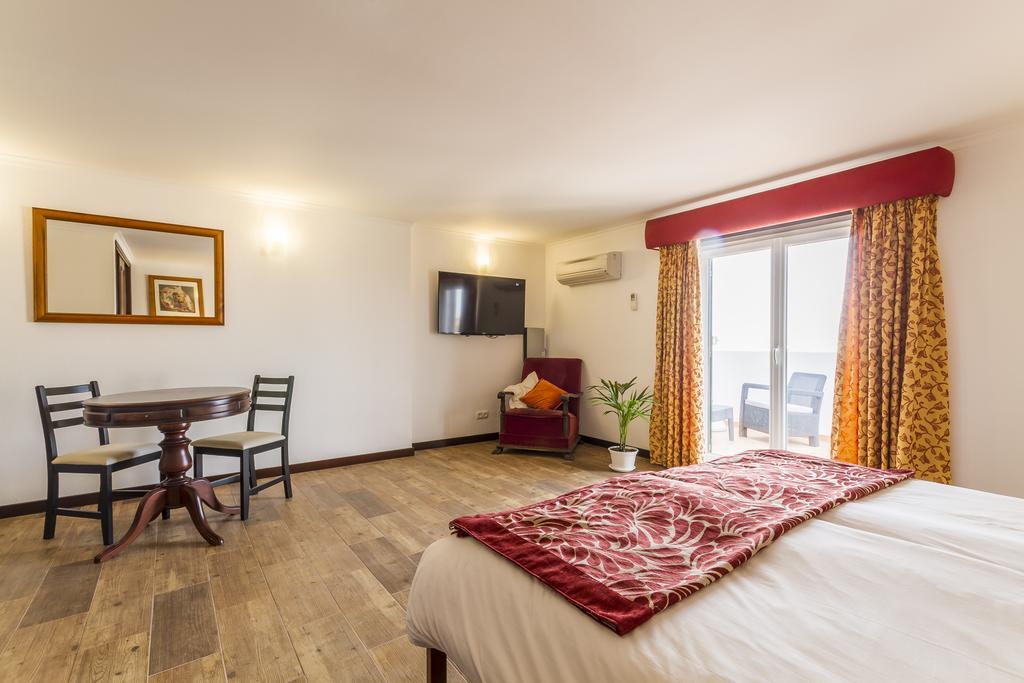 Hôtel Holiday Lagos Chambre photo