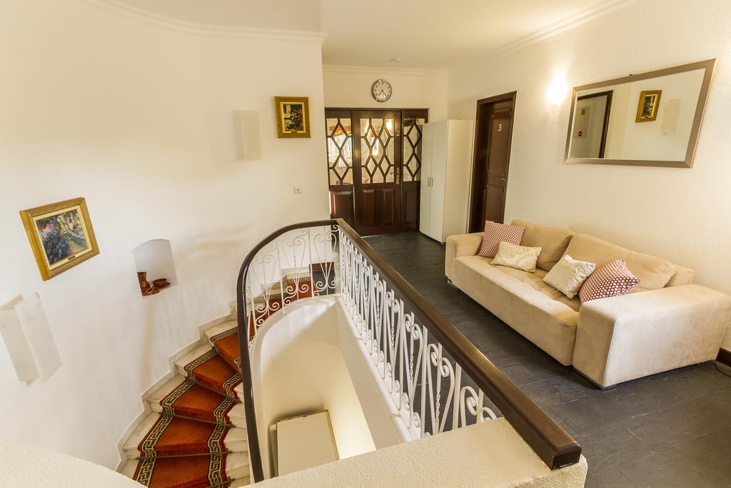 Hôtel Holiday Lagos Extérieur photo